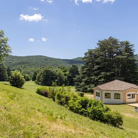 Domaine Les Sources De Szálloda 3*