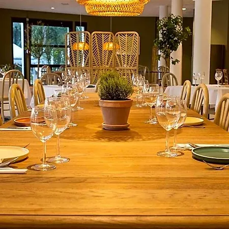 Hotel Domaine Les Sources De 3*