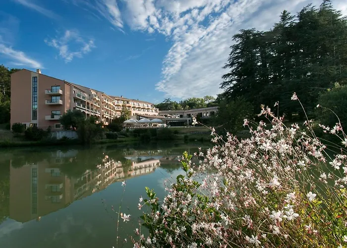 Domaine Les Sources De Hotel 3*